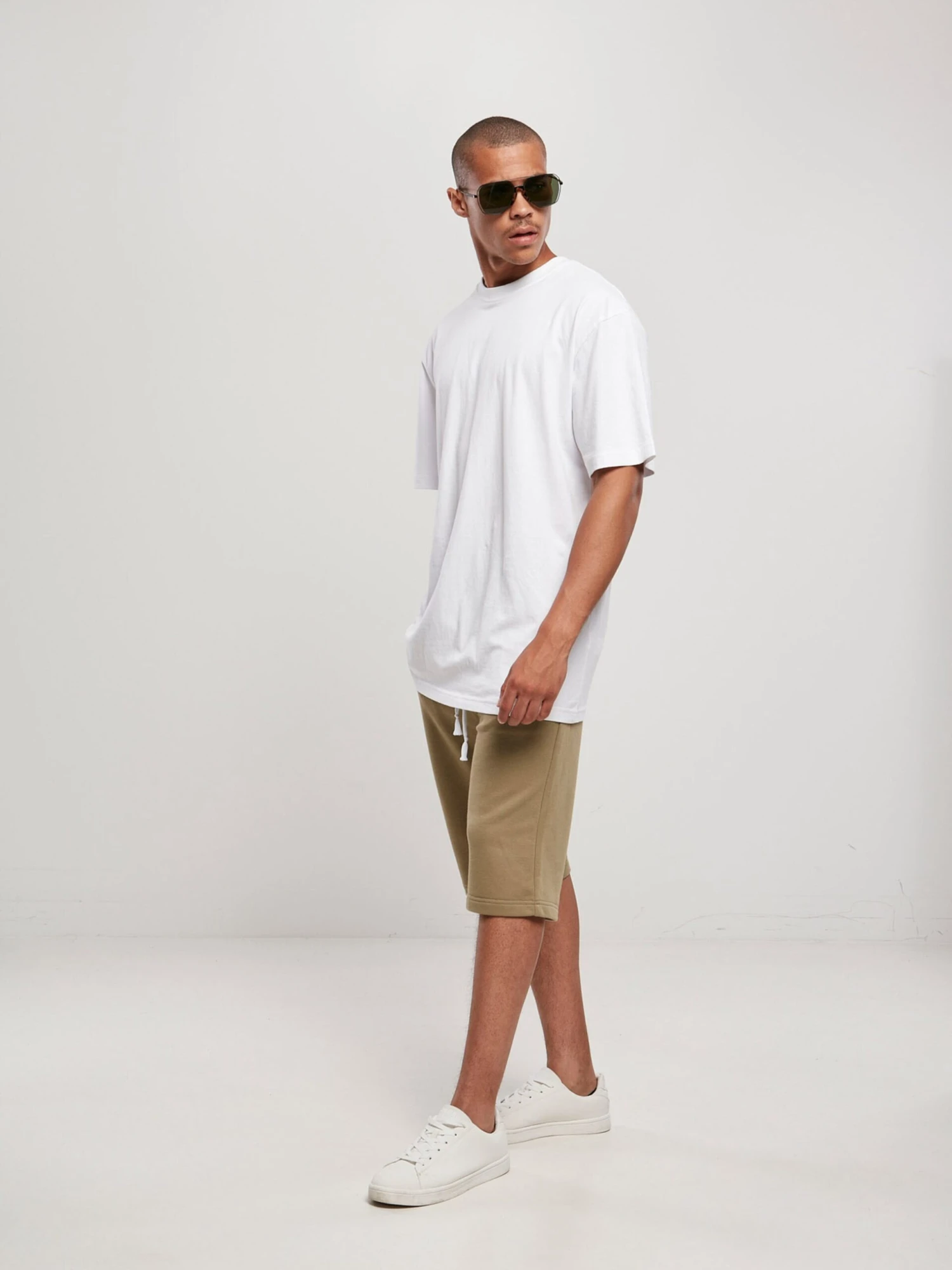 URBAN CLASSICS Træningsshorts Loosefit Bukser Mænd Oliven - Billede 5