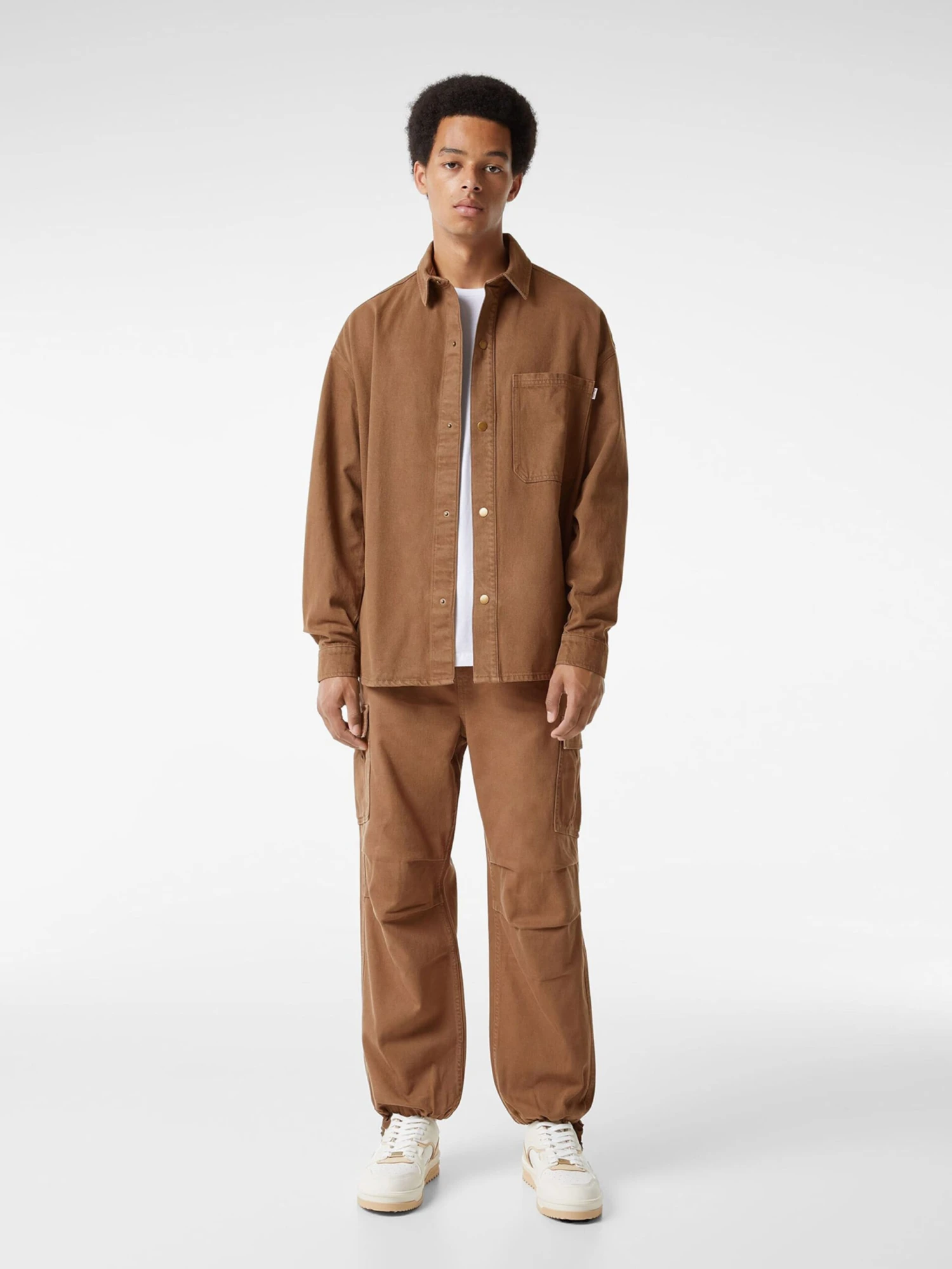 BERSHKA Denimskjorter Regular Fit Skjorte Mænd Brun - Billede 6